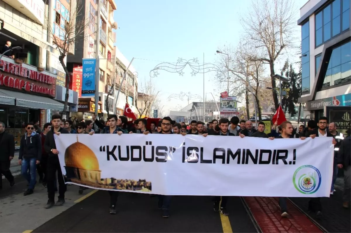 Kudüs Kararını Genç İmam Hatipliler Düzce\'de Protesto Etti