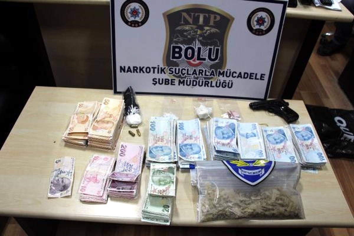 Paspasların Altından 173 Gram Kokain Çıktı (Yeniden) (2)