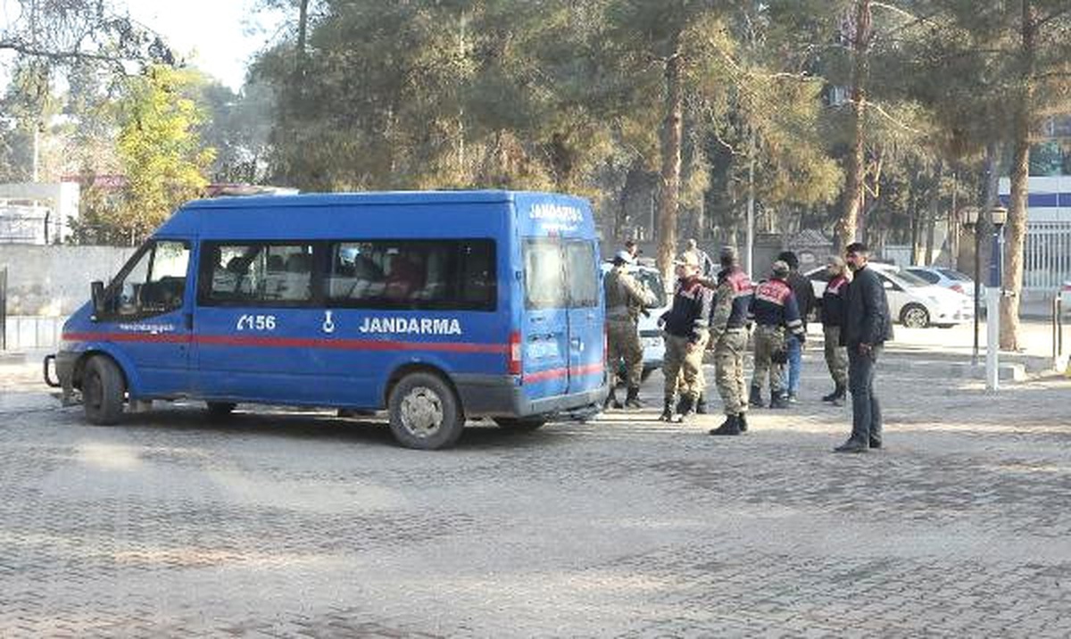 Pyd\'de Katılmak İçin Yasaklı Bölgeye Giren 7 Pyd\'li Gözaltında