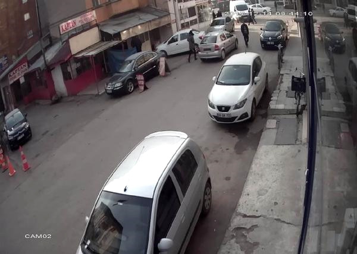 Sivas\'taki Hırsızlık Güvenlik Kameralarında