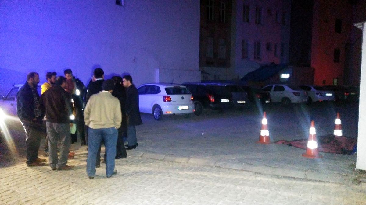 Sokak Ortasında Ölen Kadının Cenazesi 4.5 Saat Sonra Kaldırıldı