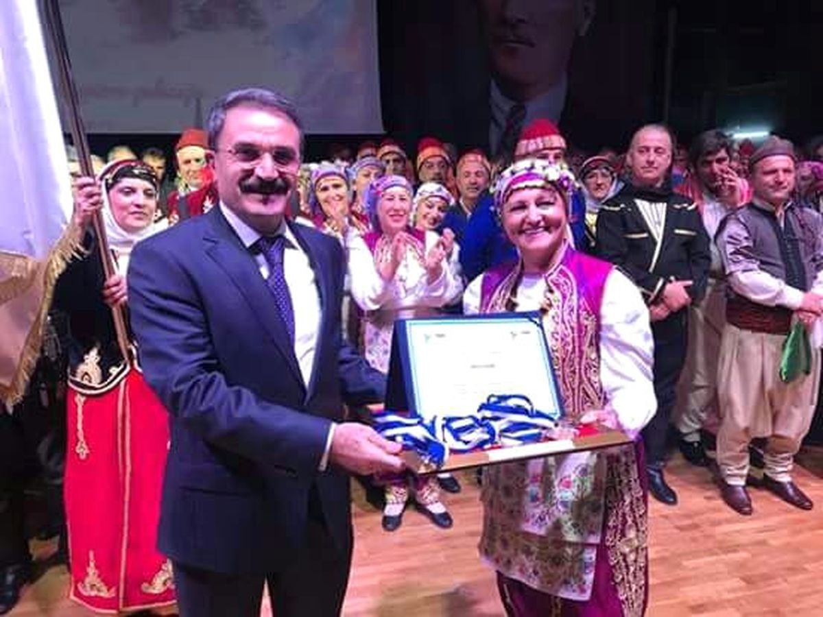 Süleymanpaşa Belediyesi Yetişkin Bayanlar Halk Oyunları Ekibi Ödülle Döndü