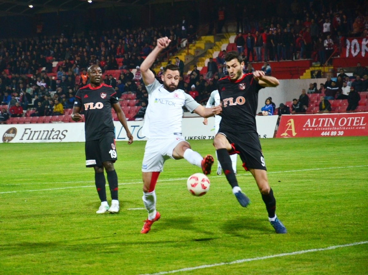 Tff 1. Lig: Balıkesirspor Baltok: 0 - Gazişehir Gaziantep: 0 (İlk Yarı)