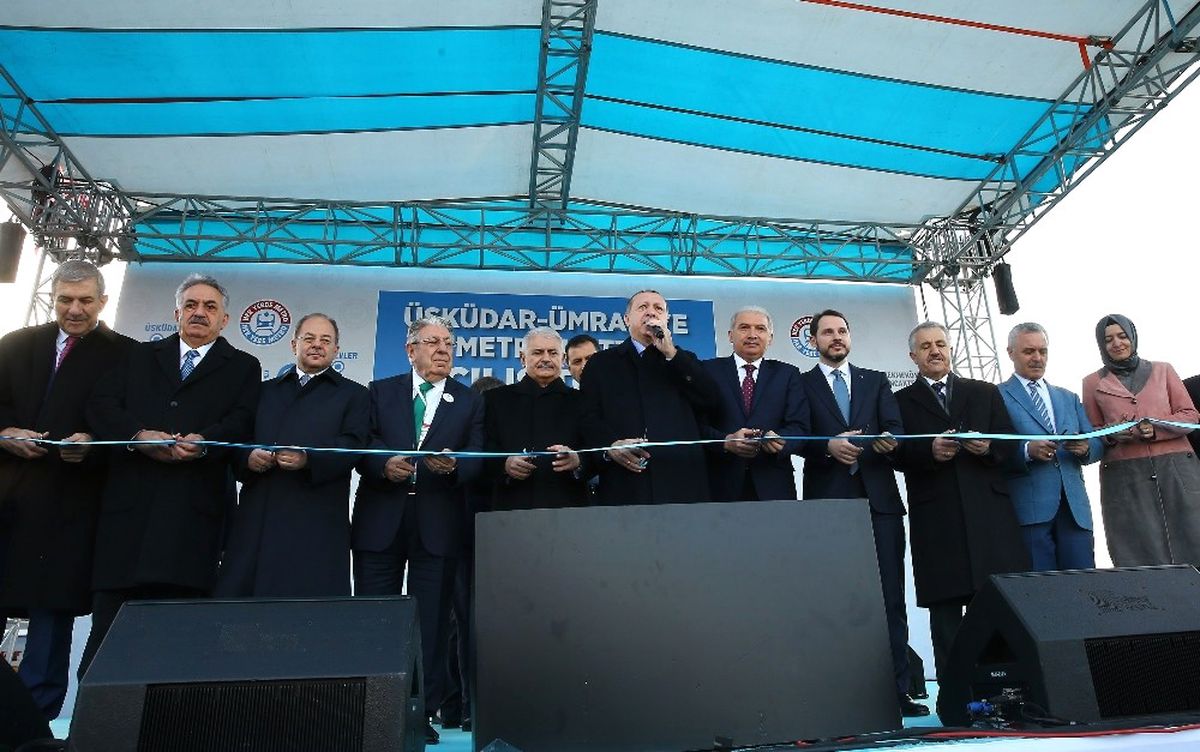 Türkiye\'nin Sürücüsüz İlk Metro Hattını Cumhurbaşkanı Erdoğan Test Etti