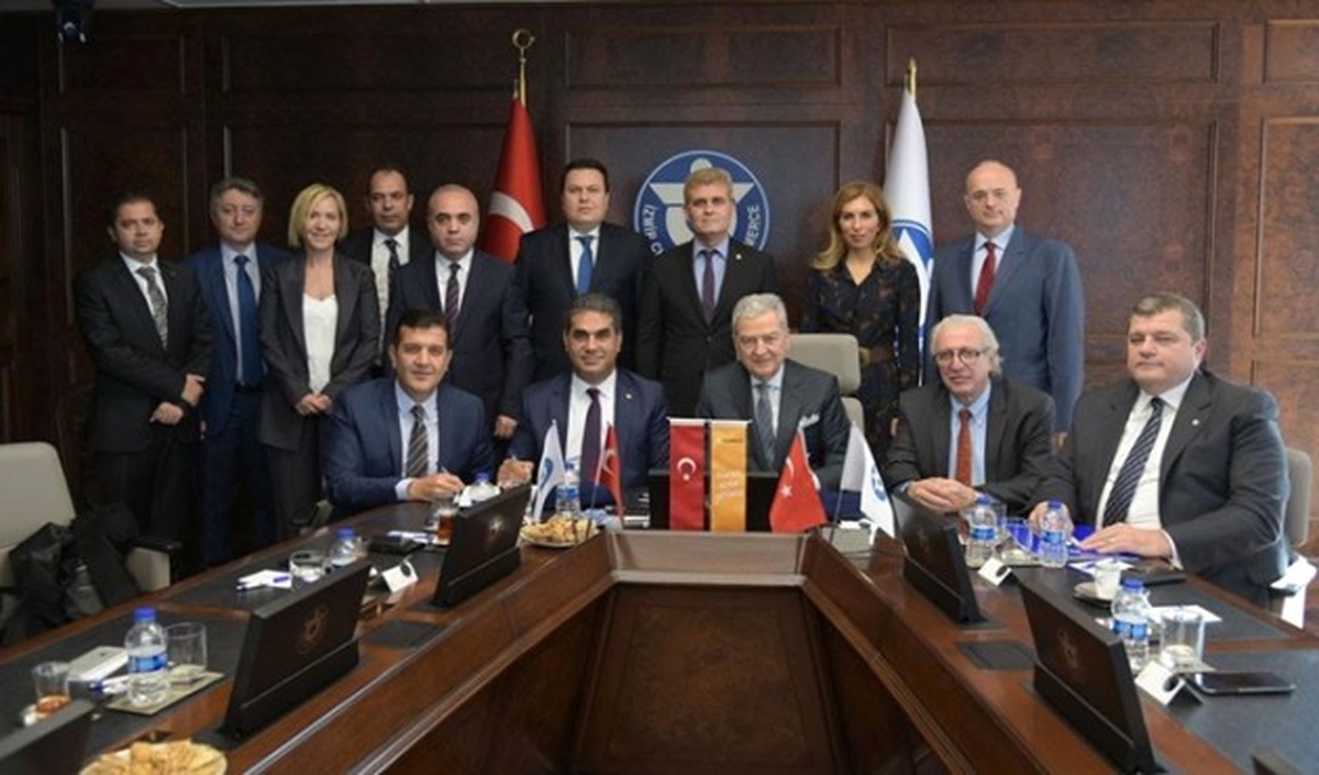 Vakıfbank ve İzmir Ticaret Odası Arasında İşbirliği