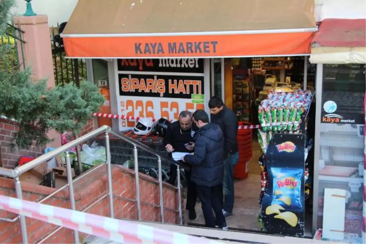 Yeniden) - Beşiktaş\'ta Market Çalışanları Arasında Bıçaklı Kavga: 1 Ölü