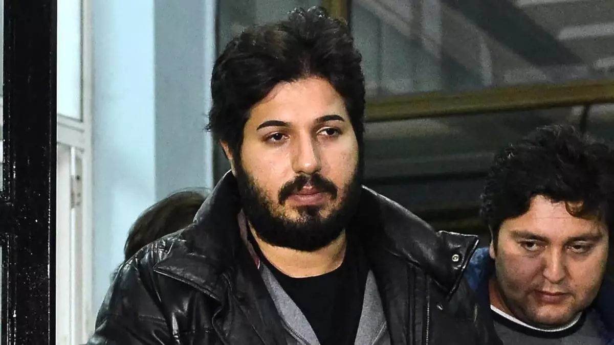 Zarrab\'ın, ABD\'li Yargıçlara Büyü Yaptırmak için Çalışanlarını Fas\'a Gönderdiği Ortaya Çıktı