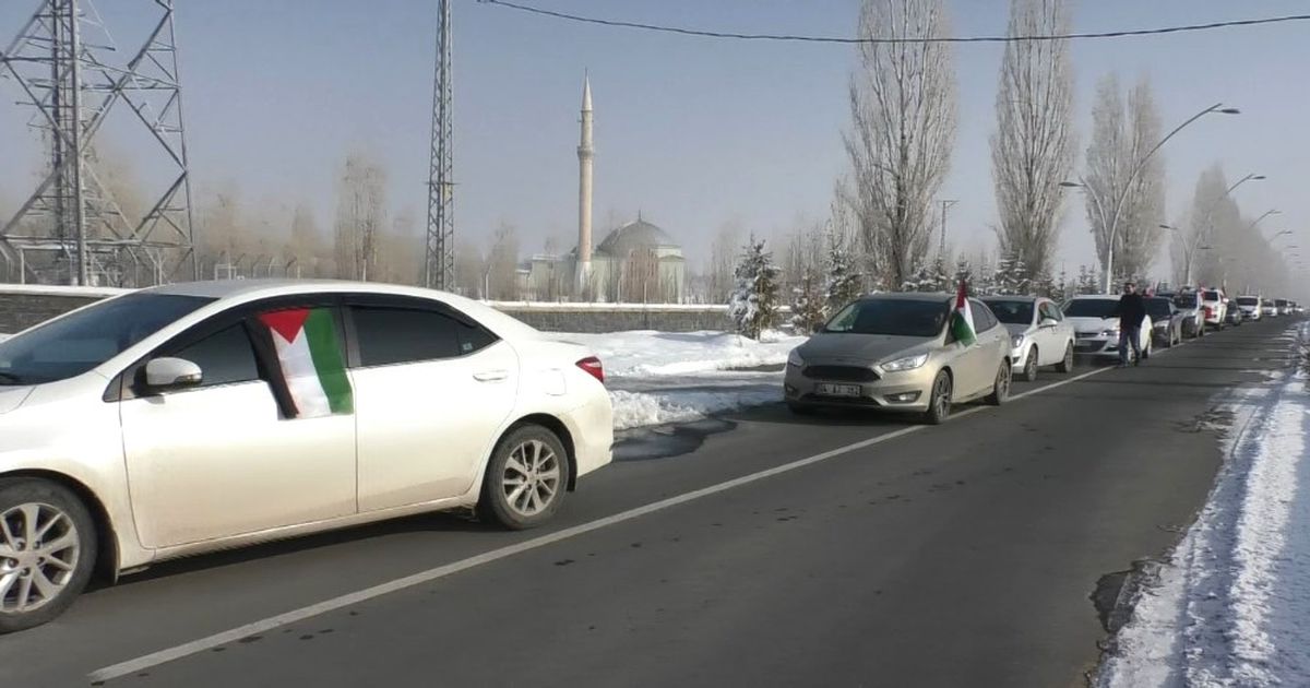 Ağrı\'da Araç Konvoylu Kudüs Protestosu
