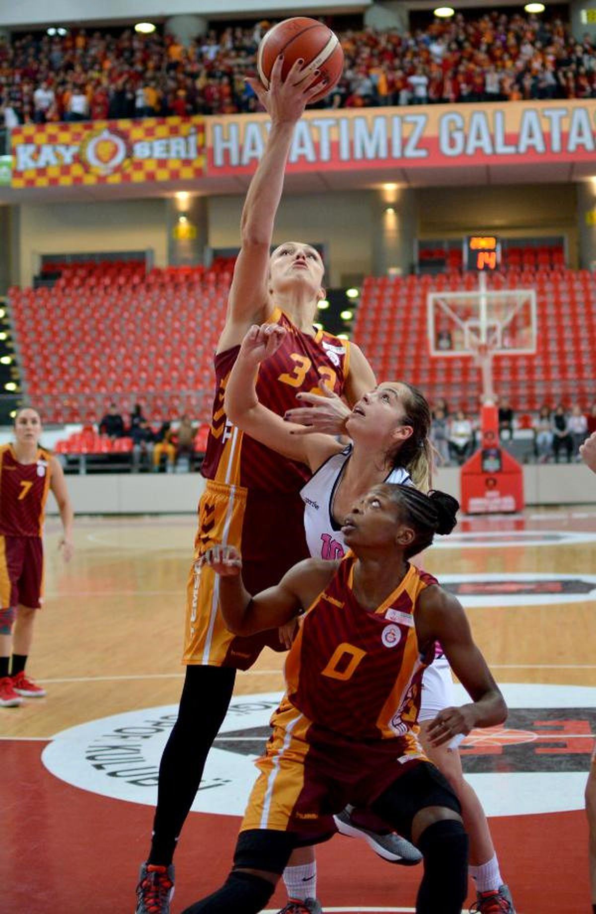 Agü Spor - Galatasaray: 72-71