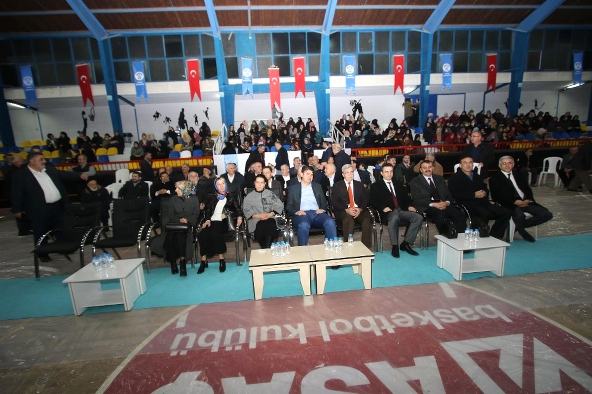 Akyazı\'da Dualarla Kudüs Gecesi Düzenlendi