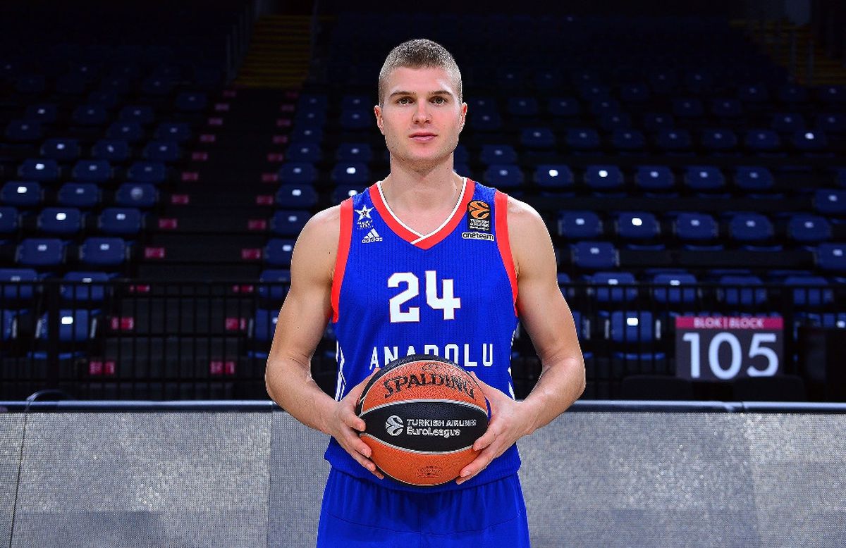 Anadolu Efes, Muric ile Yolları Ayırdı