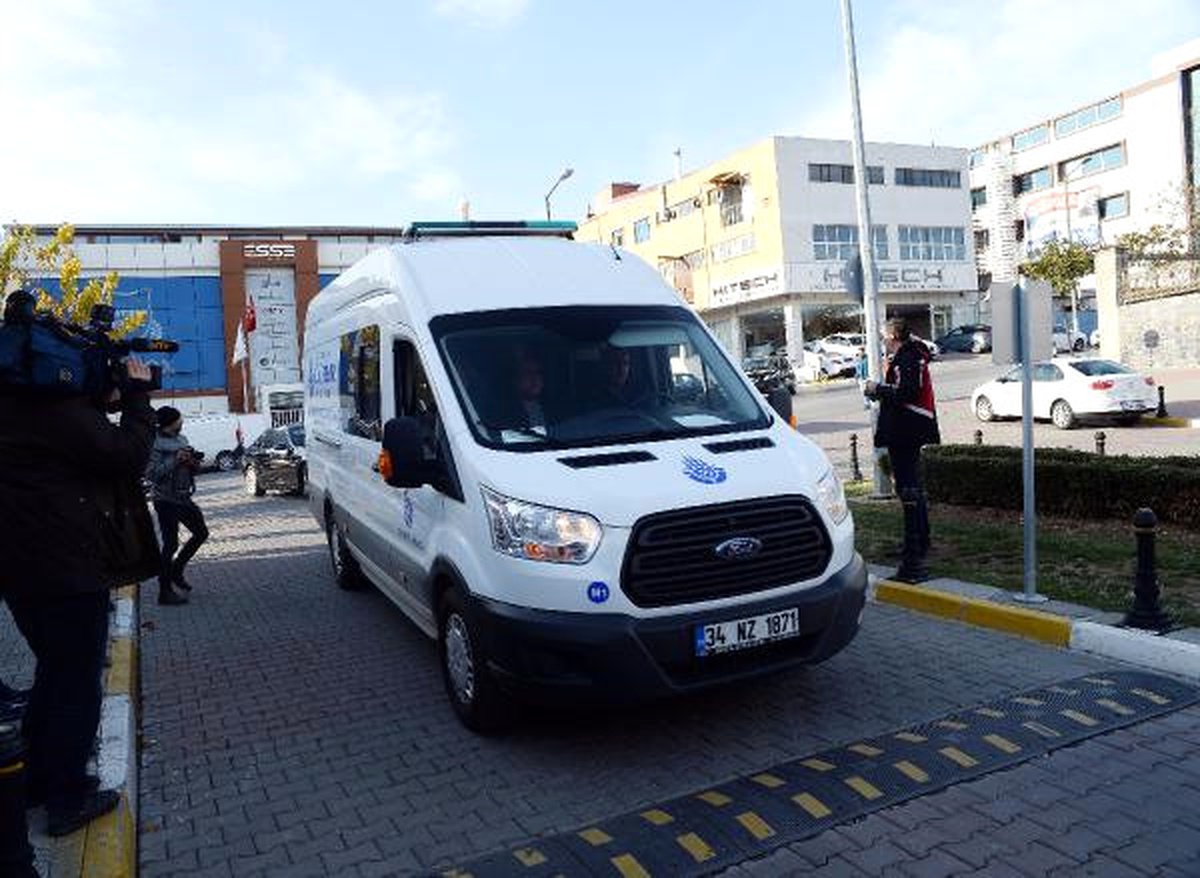 Ek Bilgi ve Fotoğraflarla) - Yavuz Yılmaz\'ın Cenazesi Adli Tıp Kurumu\'na Getirildi