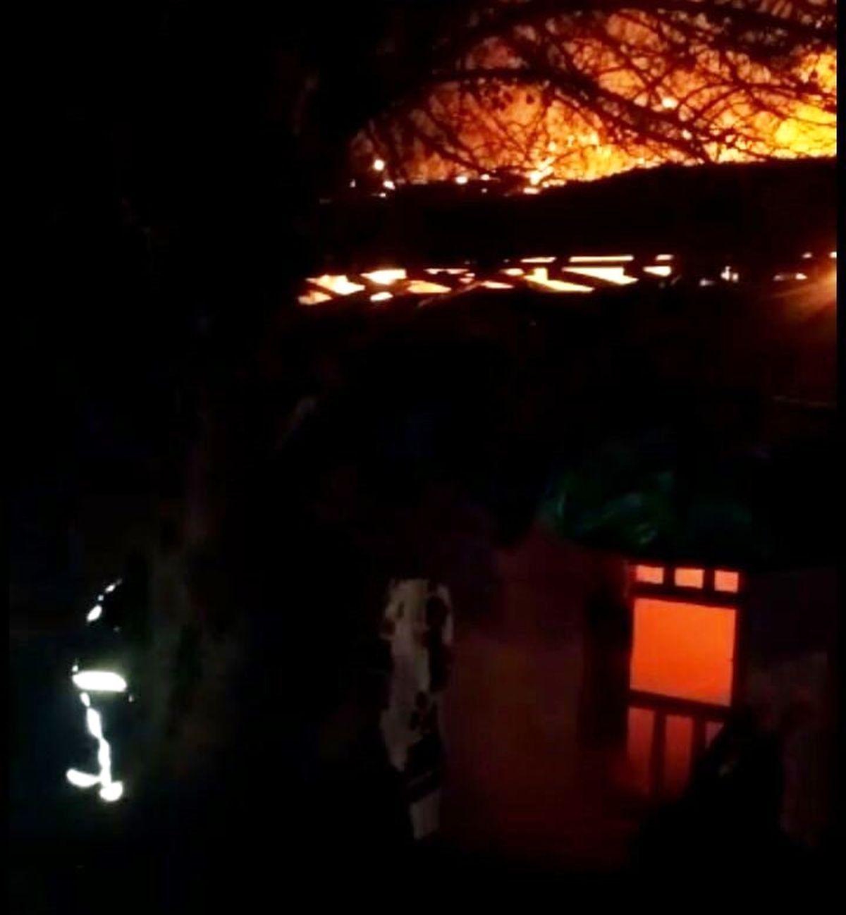 Ev Yangınında Maddi Hasar Meydana Geldi