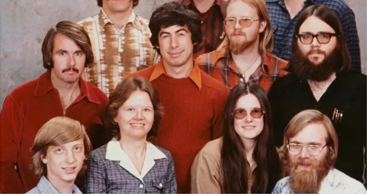 Fotoğraftaki Retro Ekip, Dünyayı Avucuna Alan Marka Microsoft\'u Yarattı