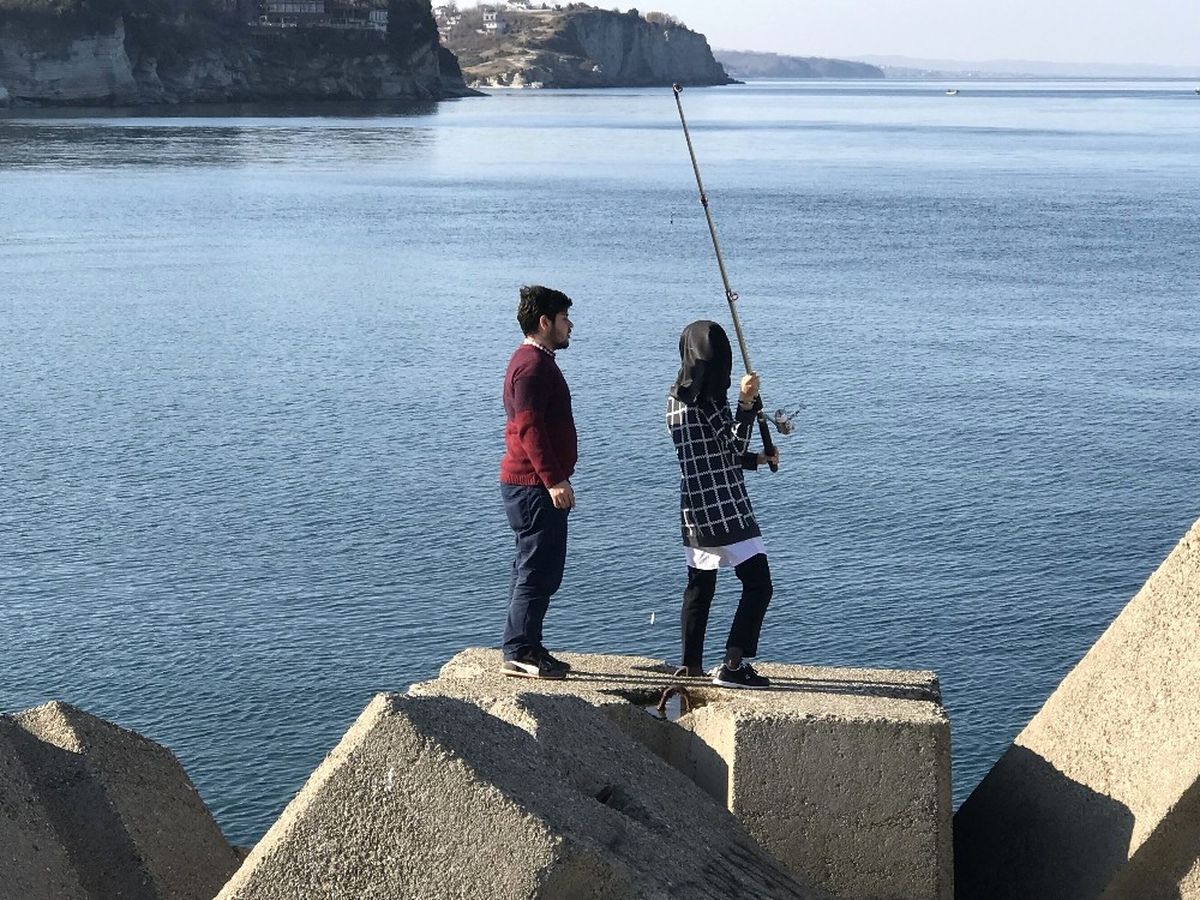 Gençlerin Barınakta Avlanma Keyfi