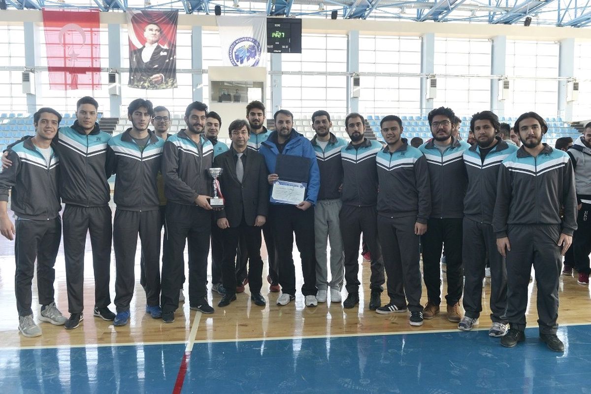 Karaman\'da Üniversitelerarası Basketbol 2. Lig Müsabakaları Sona Erdi