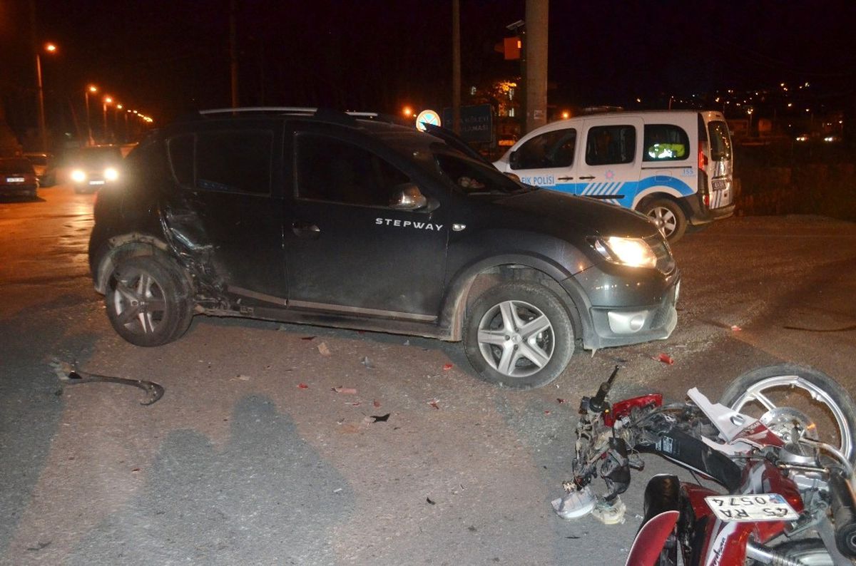 Manisa\'da Trafik Kazası: 1 Yaralı