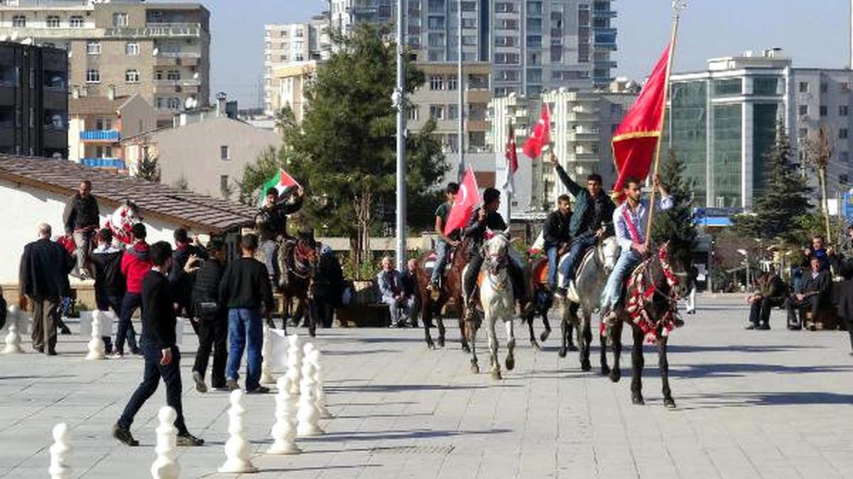 Mardinli Gençlerden Rahvan Atlarıyla \'Kudüs Nöbeti\'