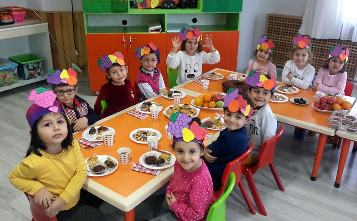 Minikler Yerli Malı Haftasını Kutladı