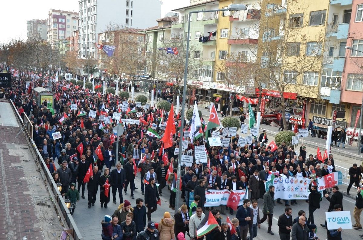 Niğde Kudüs İçin Yürüdü