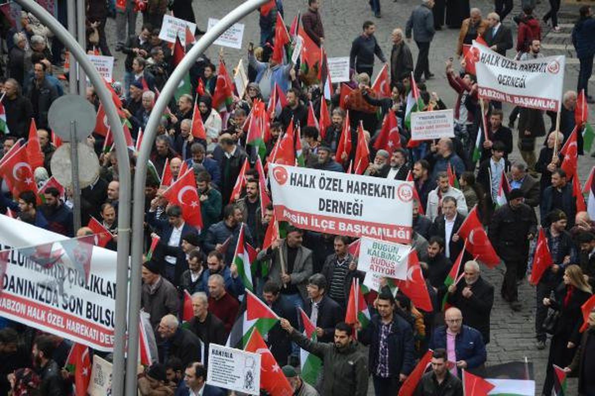 Trabzon\'da ABD ve İsrail\'e Kudüs Tepkisi