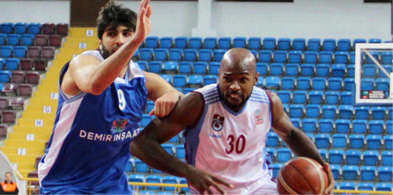 Trabzonspor Basketbol - Demir İnşaat Büyükçekmece: 105-113