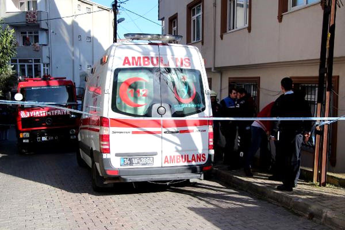 Tuzak Gibi... Kaldırımda Yürürken Dengesini Kaybetti, Boşluğa Düşünce Öldü