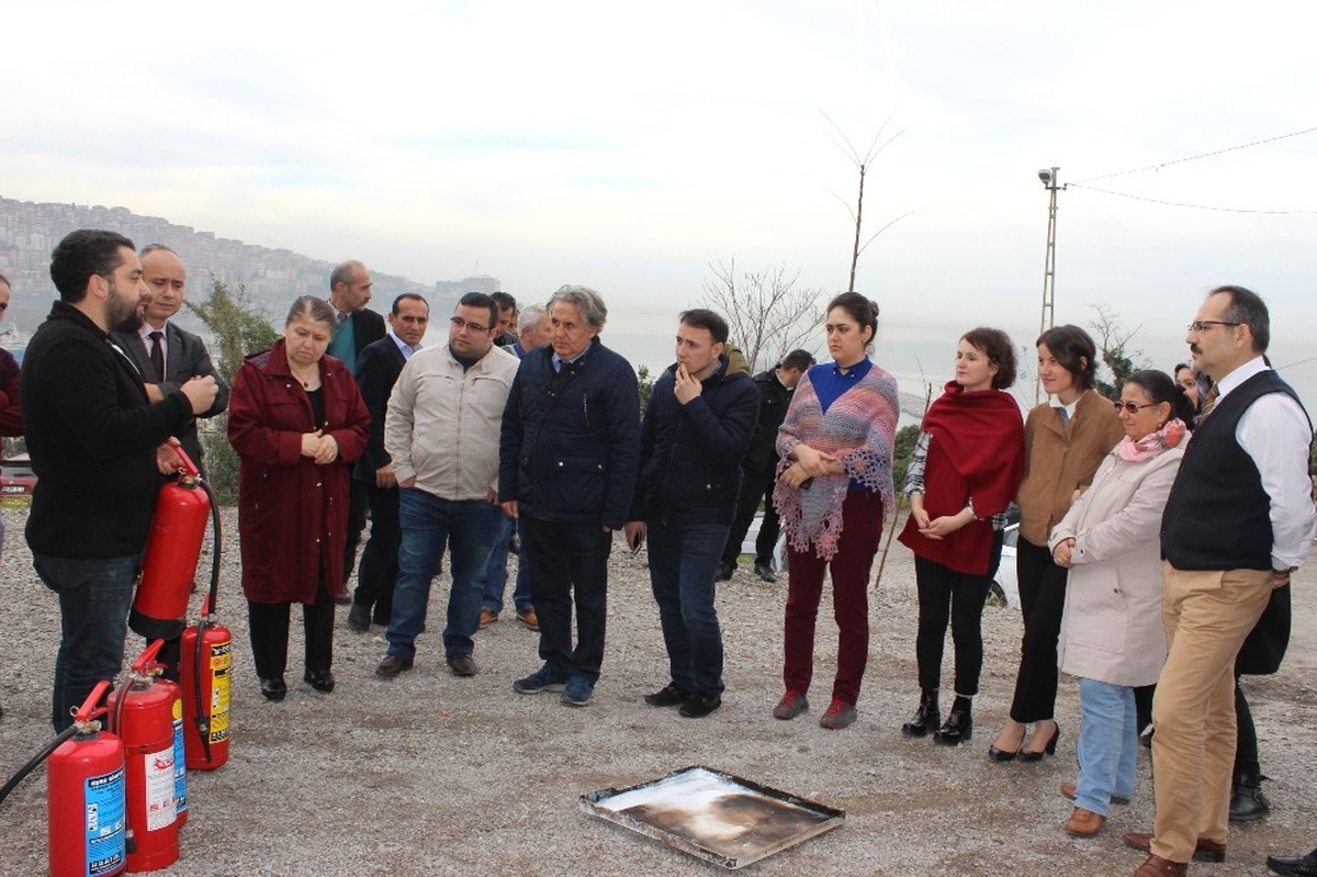 Zonguldak\'ta Sağlıkçılara Yangın Tatbikatı