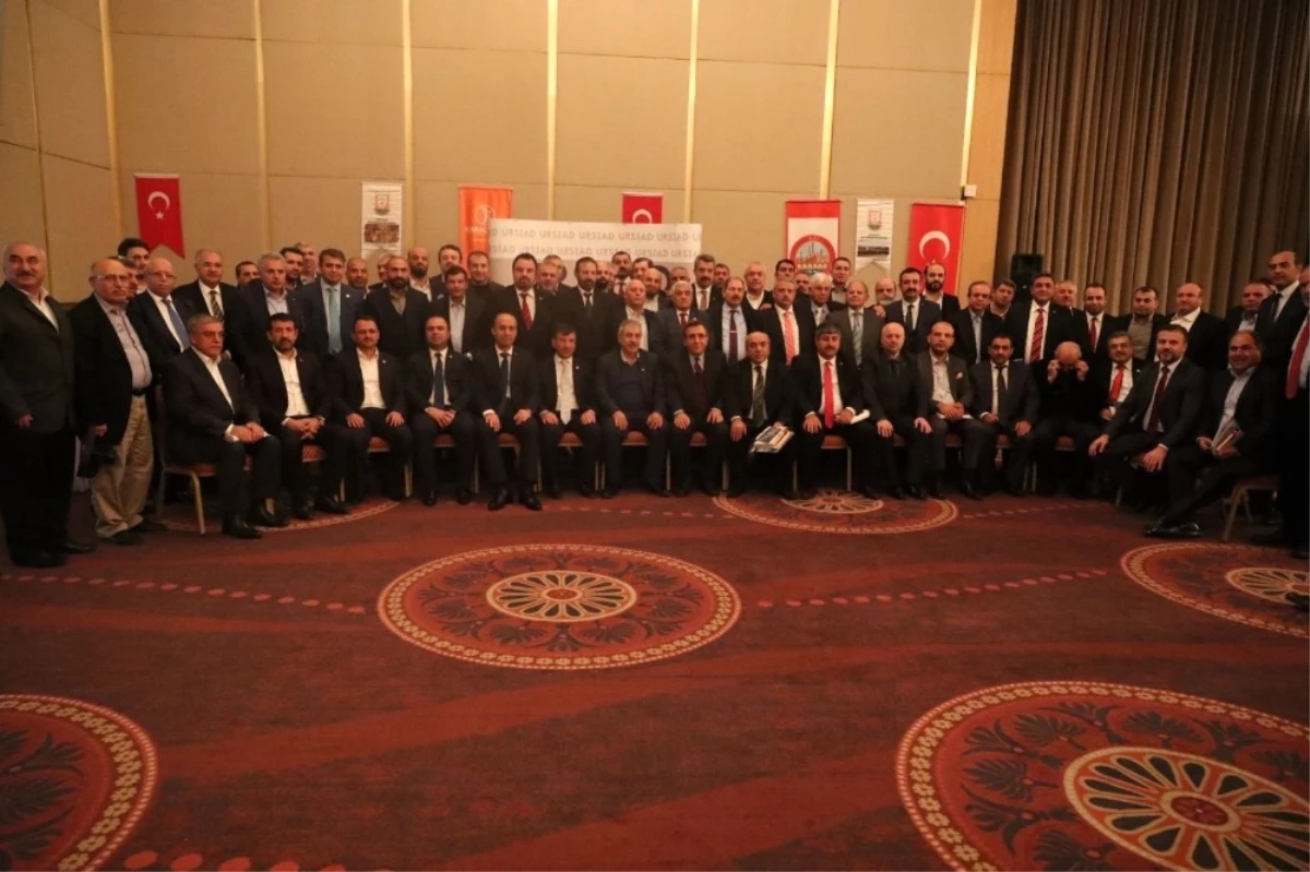 Başkan Çiftçi İstanbul\'daki İş Adamlarıyla Bir Araya Geldi