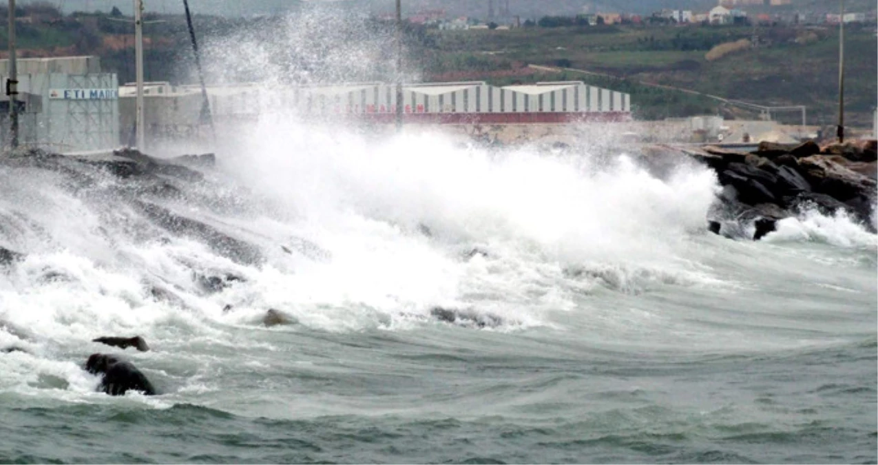 Olumsuz Hava Koşulları Nedeniyle Bursa Deniz Otobüsleri Bazı Seferlerini İptal Etti