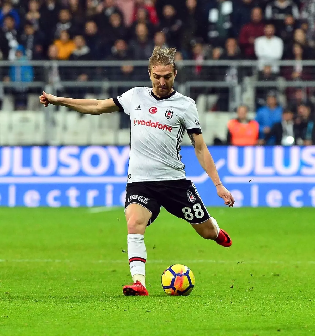 Caner Erkin Ligde 6 Maç Sonra Sahada