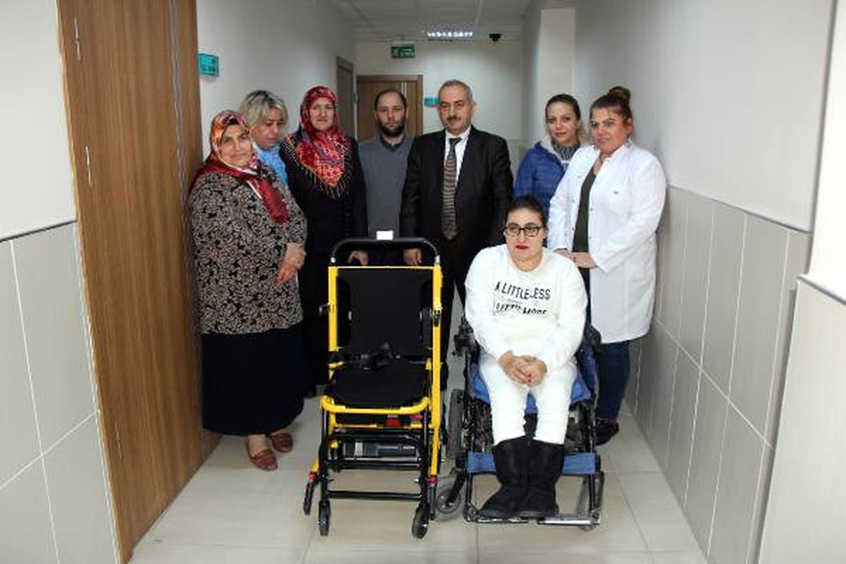 Doğuştan Yürüme Engelli Kübra\'ya Anlamlı Hediye