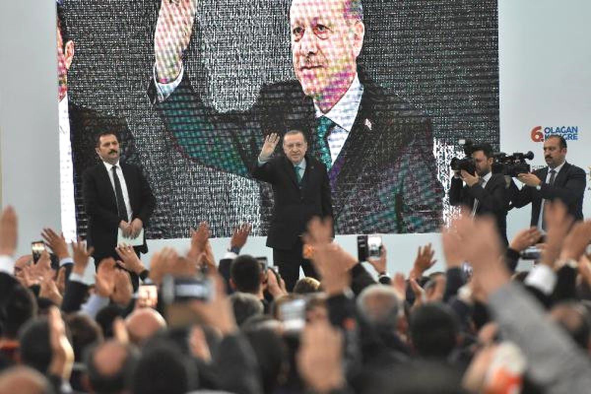 Erdoğan: ABD\'nin Elinde 16 Bini Aşkın Nükleer Başlıklı Silah Var