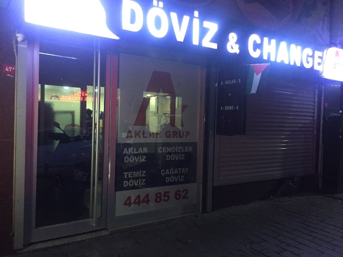 Fatih\'te 1 Dakikada 2 Milyon Liralık Soygun