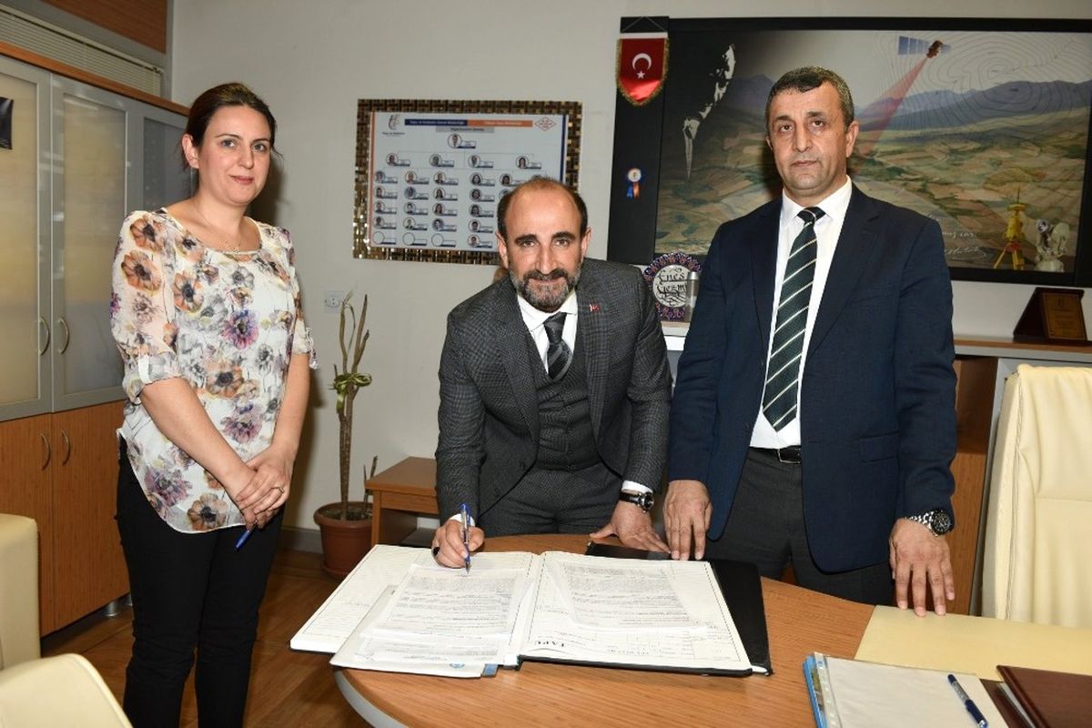 Hümahatun Evleri Hak Sahiplerine Başkan Edebali\'den Müjde