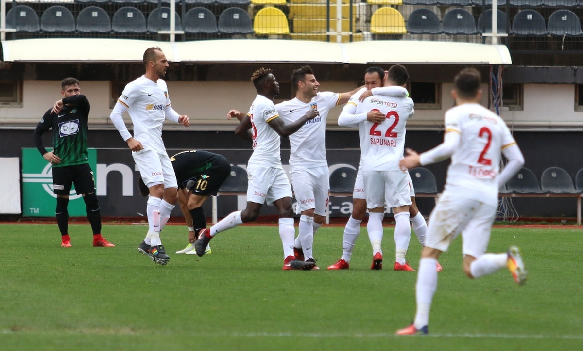 Kayserispor\'un Zirve İnadı Sürüyor