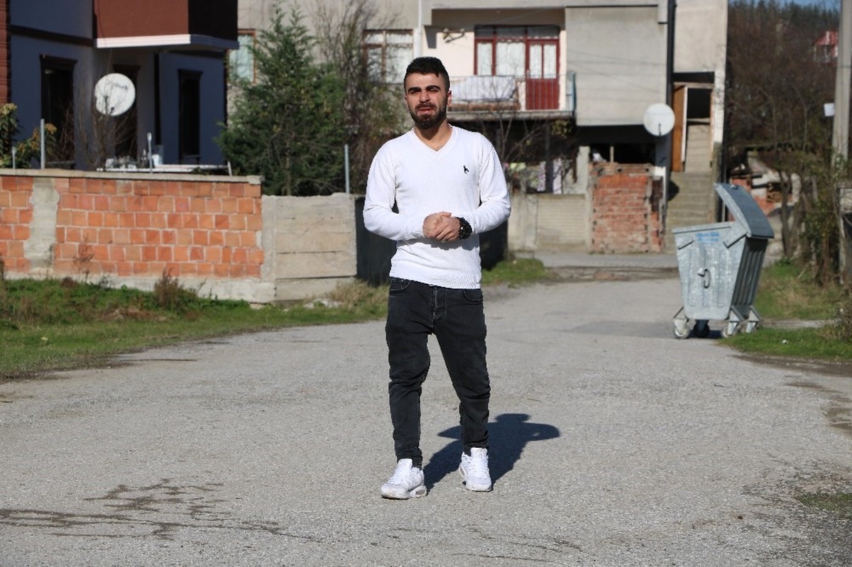 10 Senedir Çektiği Kemik İltihabından Kurtulmak İstiyor