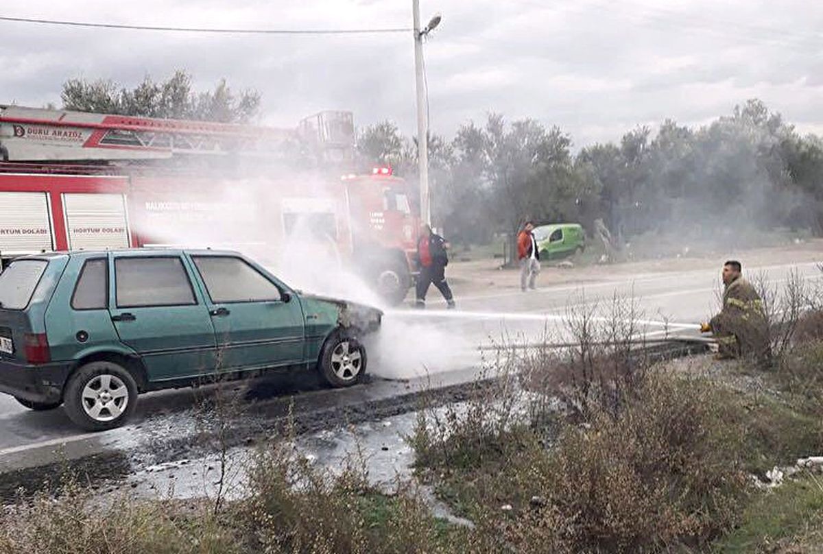 Seyir Halindeki Araç Elektrik Kontağından Yandı