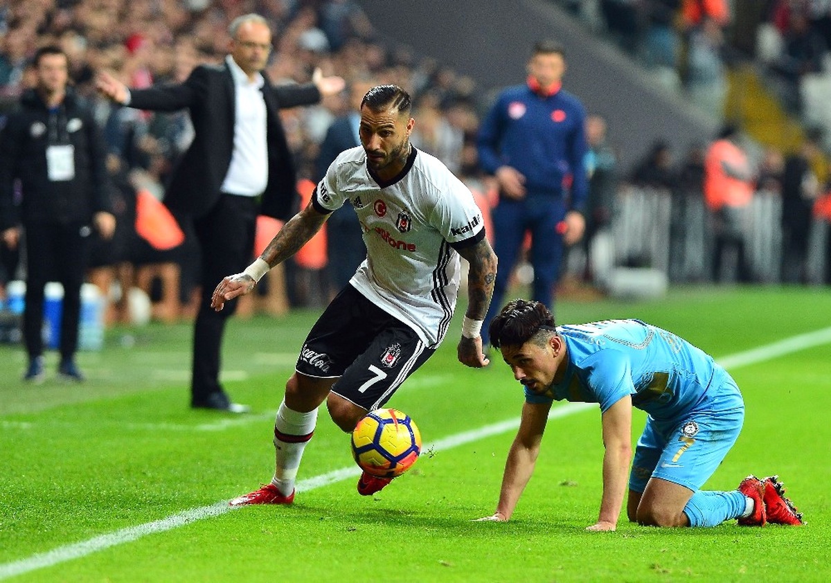 Süper Lig: Beşiktaş: 2 - Osmanlıspor: 0 (İlk Yarı)