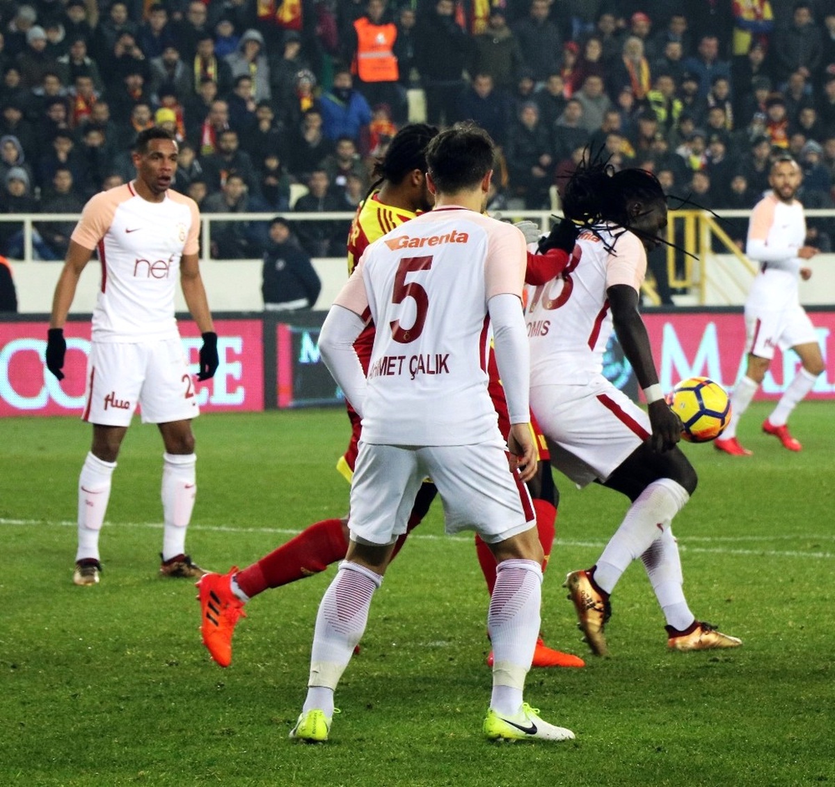 Süper Lig: Evkur Yeni Malatyaspor: 2 - Galatasaray: 1 (Maç Sonucu)
