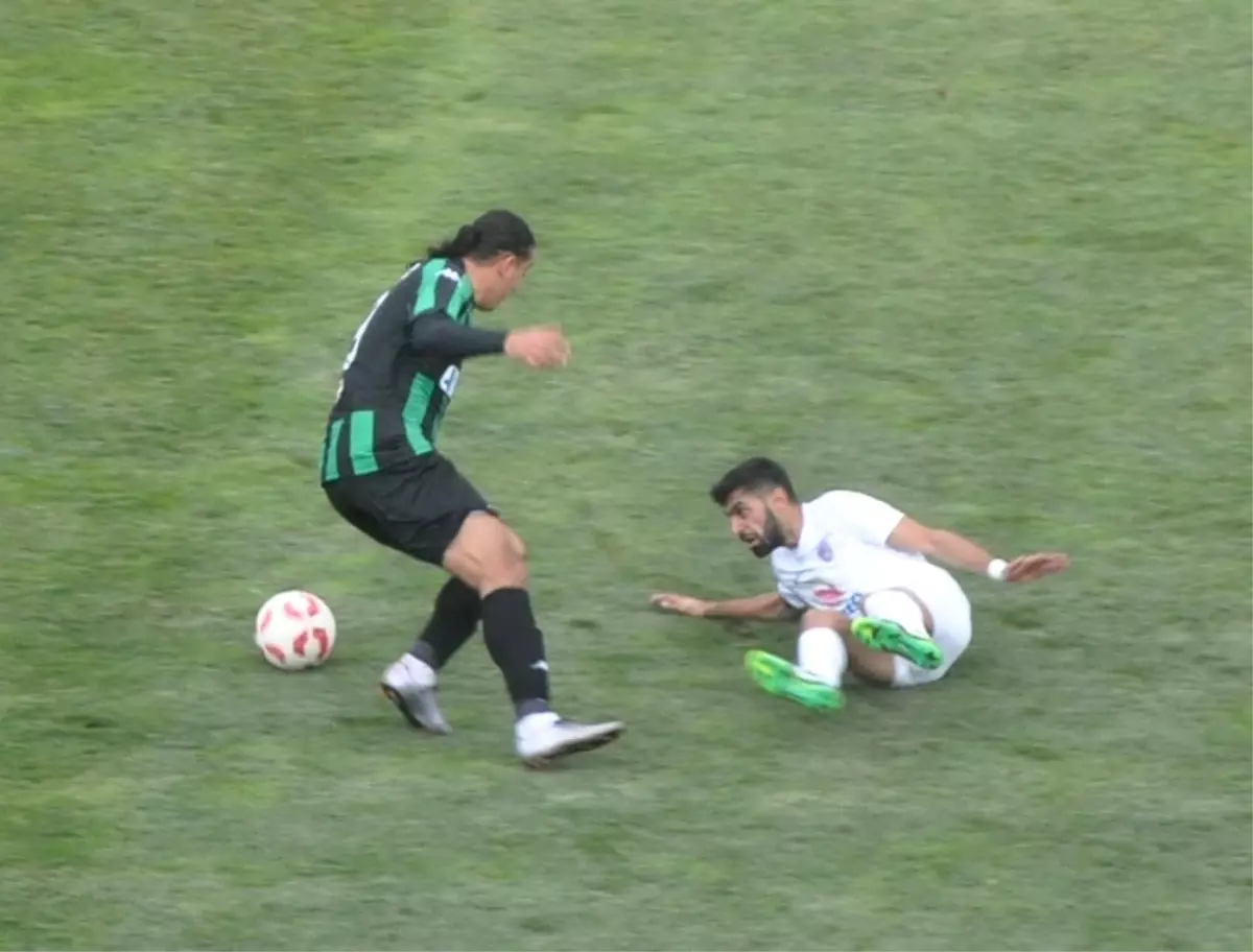 Tff 2. Lig: Bandırmaspor: 4 - Sakaryaspor: 1