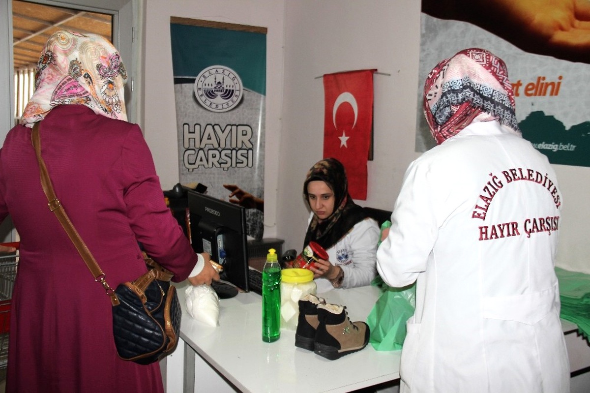 Veren El ile Alan El "Hayır Çarşısı"Nda Buluşuyor