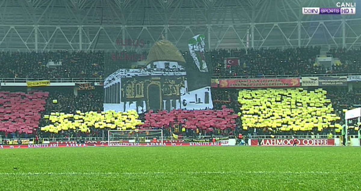 Yeni Malatyaspor Taraftarından Kudüs Koreografisi
