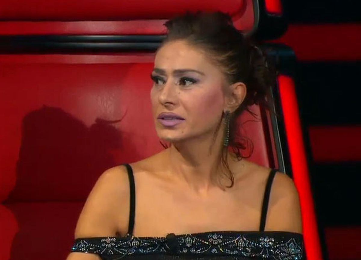 Yıldız Tilbe\'den İngilizce Şov!