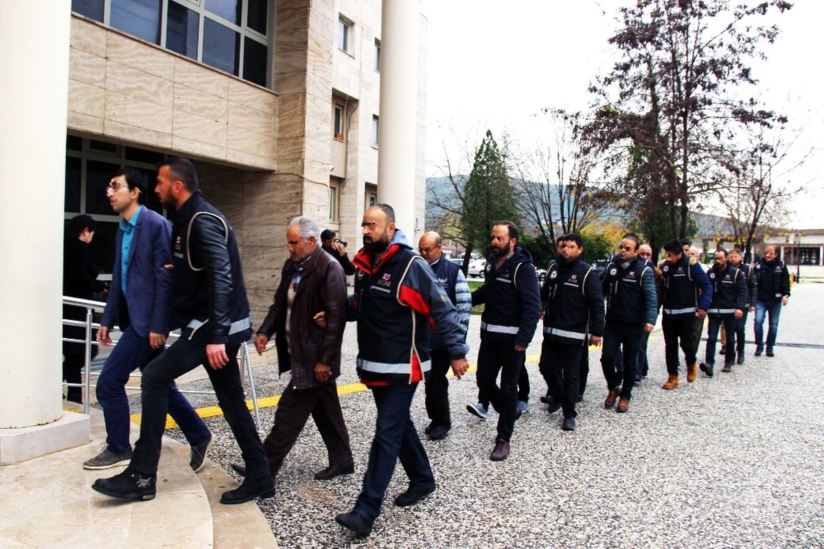 10 Fetö/pdy Şüphelisi Adliyeye Sevk Edildi
