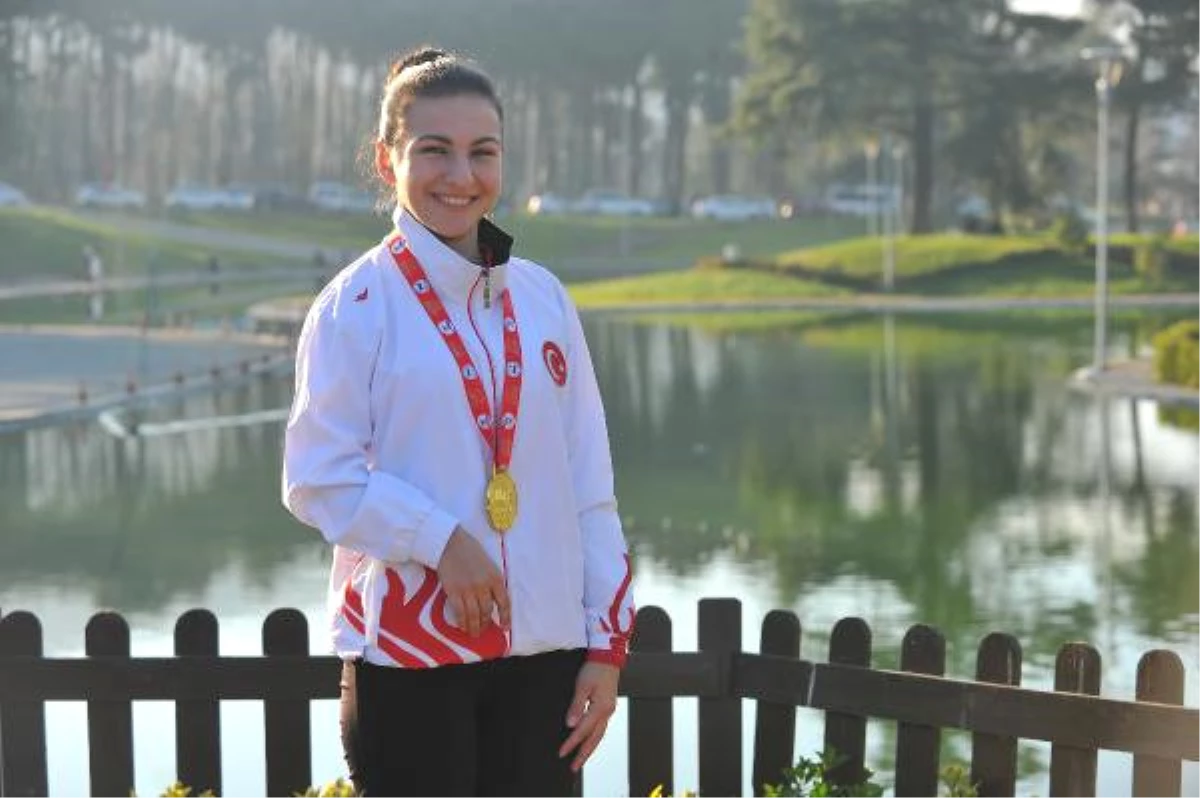 5 Kez Dünya ve Avrupa Şampiyonu Olan Paralimpik Sporcu Büşra Gör: "Rakiplerimin Canlarını...