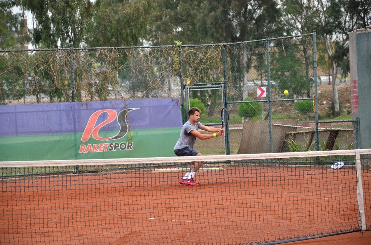 Adana\'da Büyükler Tenis Türkiye Şampiyonası Başladı