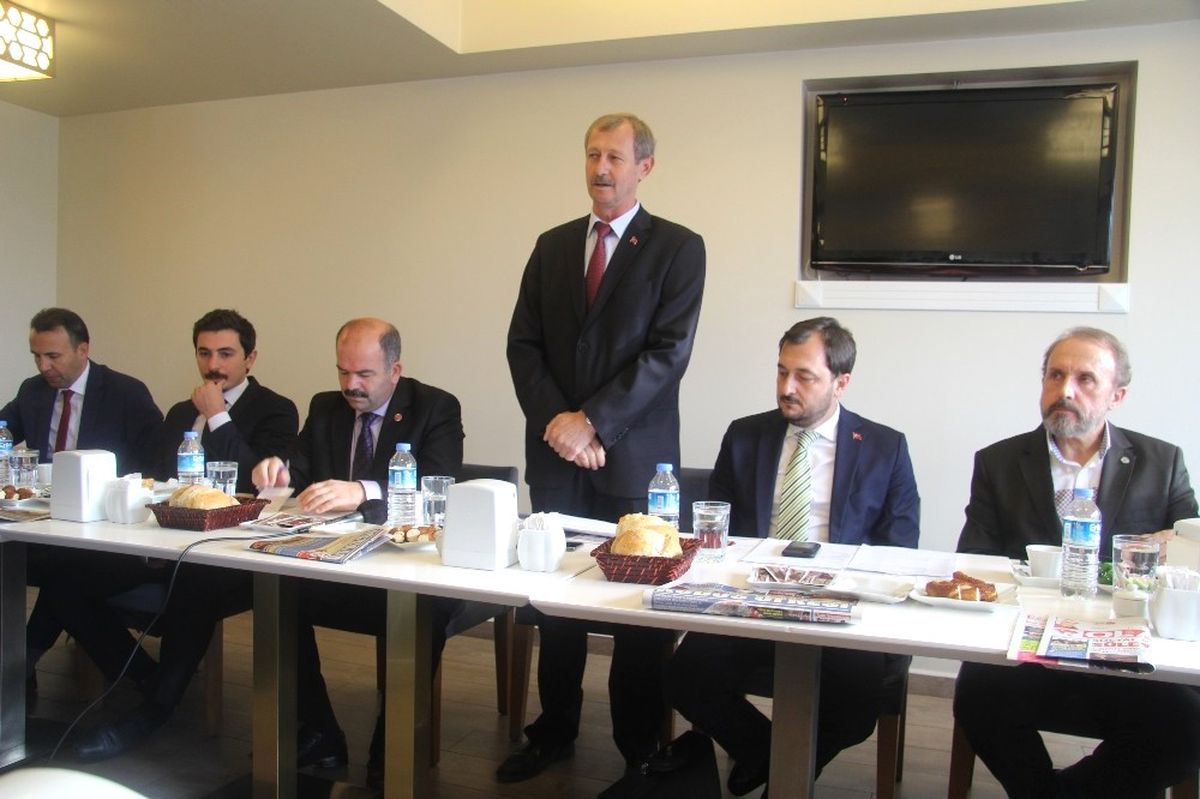AK Parti Süleymanpaşa İlçe Başkanlığı Yeni Görev Dağılımını Yaptı