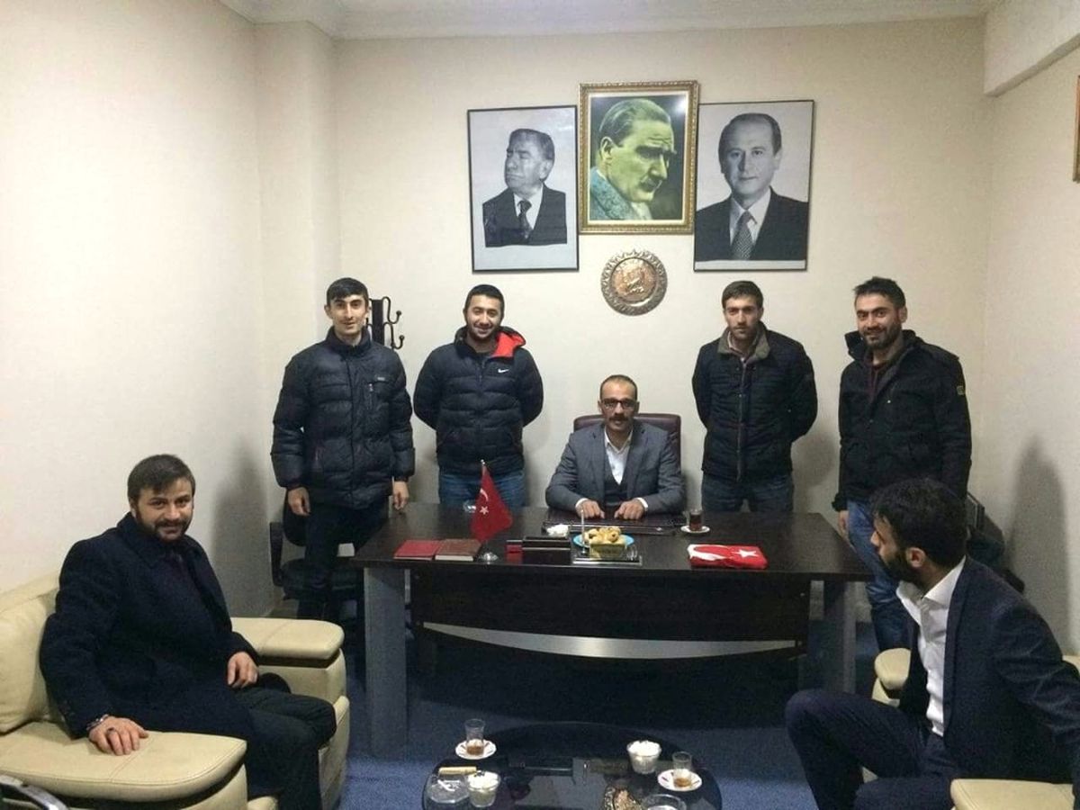Aşkale Ülkü Ocakları\'nda Bayrak Değişimi