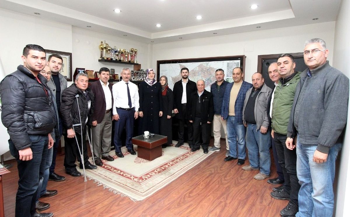 Başkan Yaralı, AK Parti İlçe Yönetimini Ağırladı